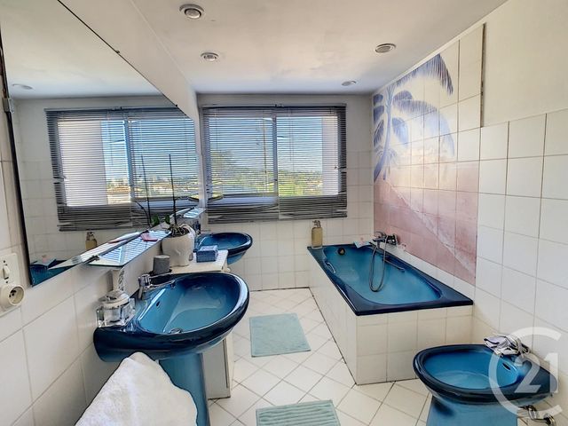 Afficher la photo en grand maison à vendre - 6 pièces - 180.0 m2 - LE GOLFE JUAN - 06 - PROVENCE-ALPES-COTE-D-AZUR - Century 21 Albert 1Er