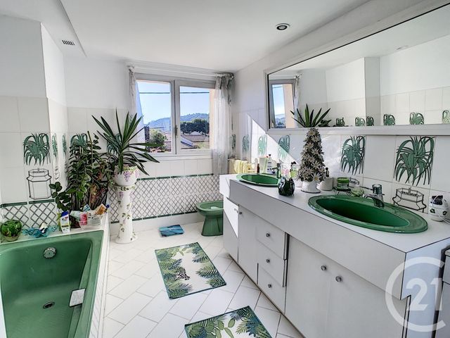 Afficher la photo en grand maison à vendre - 6 pièces - 180.0 m2 - LE GOLFE JUAN - 06 - PROVENCE-ALPES-COTE-D-AZUR - Century 21 Albert 1Er