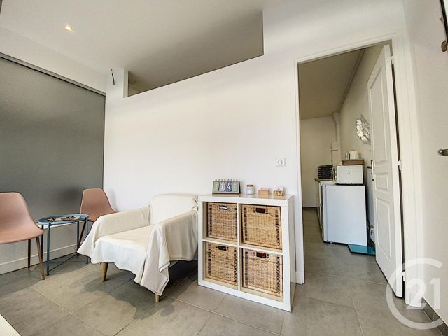 Afficher la photo en grand Local à vendre - 1 pièce - 26.02 m2 - ANTIBES - 06 - PROVENCE-ALPES-COTE-D-AZUR - Century 21 Albert 1Er