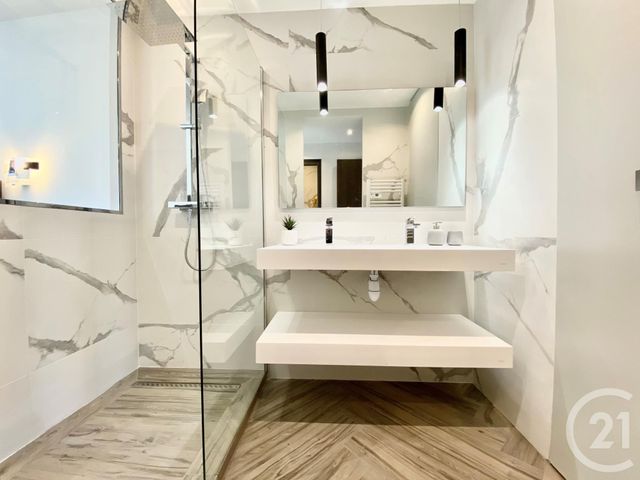 Afficher la photo en grand Appartement F4 à vendre - 4 pièces - 77.0 m2 - ANTIBES - 06 - PROVENCE-ALPES-COTE-D-AZUR - Century 21 Albert 1Er