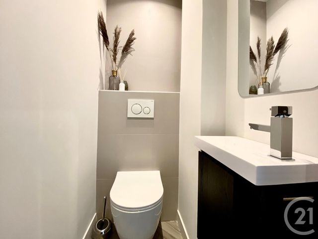 Afficher la photo en grand Appartement F4 à vendre - 4 pièces - 77.0 m2 - ANTIBES - 06 - PROVENCE-ALPES-COTE-D-AZUR - Century 21 Albert 1Er
