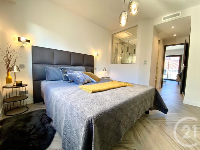 Afficher la photo en grand Appartement F4 à vendre - 4 pièces - 77.0 m2 - ANTIBES - 06 - PROVENCE-ALPES-COTE-D-AZUR - Century 21 Albert 1Er