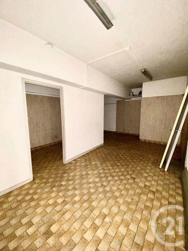 Afficher la photo en grand Local à vendre - 1 pièce - 32.0 m2 - ANTIBES - 06 - PROVENCE-ALPES-COTE-D-AZUR - Century 21 Albert 1Er