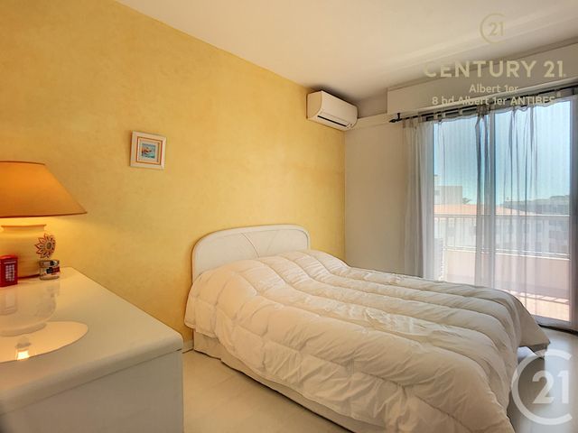 Afficher la photo en grand Appartement F2 à vendre - 2 pièces - 43.57 m2 - ANTIBES - 06 - PROVENCE-ALPES-COTE-D-AZUR - Century 21 Albert 1Er