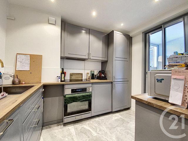 Appartement F3 à vendre - 3 pièces - 55.0 m2 - ANTIBES - 06 - PROVENCE-ALPES-COTE-D-AZUR - Century 21 Albert 1Er Appartement F3 à vendre - 3 pièces - 55.0 m2 - ANTIBES - 06 - PROVENCE-ALPES-COTE-D-AZUR - Century 21 Albert 1Er