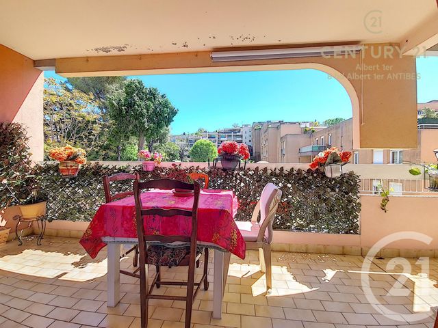 appartement à vendre - 3 pièces - 69.8 m2 - VALLAURIS - 06 - PROVENCE-ALPES-COTE-D-AZUR - Century 21 Albert 1Er appartement à vendre - 3 pièces - 69.8 m2 - VALLAURIS - 06 - PROVENCE-ALPES-COTE-D-AZUR - Century 21 Albert 1Er