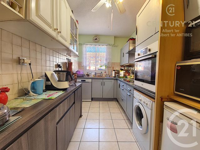 appartement à vendre - 3 pièces - 69.8 m2 - VALLAURIS - 06 - PROVENCE-ALPES-COTE-D-AZUR - Century 21 Albert 1Er appartement à vendre - 3 pièces - 69.8 m2 - VALLAURIS - 06 - PROVENCE-ALPES-COTE-D-AZUR - Century 21 Albert 1Er