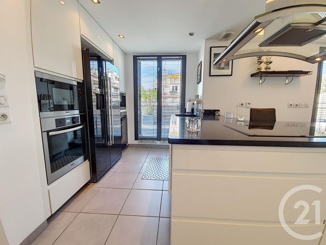 Appartement F4 à vendre - 4 pièces - 94.98 m2 - ANTIBES - 06 - PROVENCE-ALPES-COTE-D-AZUR - Century 21 Albert 1Er Appartement F4 à vendre - 4 pièces - 94.98 m2 - ANTIBES - 06 - PROVENCE-ALPES-COTE-D-AZUR - Century 21 Albert 1Er