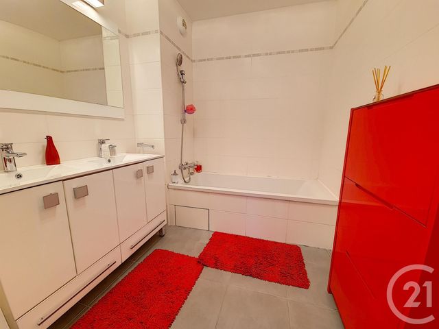 Appartement F4 à vendre - 4 pièces - 94.98 m2 - ANTIBES - 06 - PROVENCE-ALPES-COTE-D-AZUR - Century 21 Albert 1Er Appartement F4 à vendre - 4 pièces - 94.98 m2 - ANTIBES - 06 - PROVENCE-ALPES-COTE-D-AZUR - Century 21 Albert 1Er