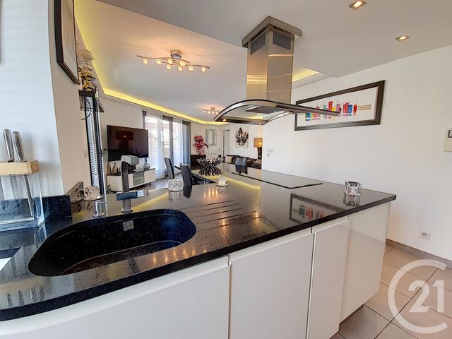 Appartement F4 à vendre - 4 pièces - 94.98 m2 - ANTIBES - 06 - PROVENCE-ALPES-COTE-D-AZUR - Century 21 Albert 1Er Appartement F4 à vendre - 4 pièces - 94.98 m2 - ANTIBES - 06 - PROVENCE-ALPES-COTE-D-AZUR - Century 21 Albert 1Er