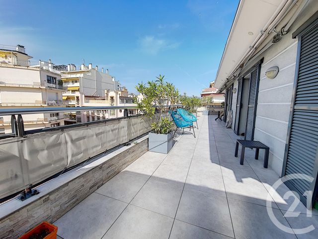 Appartement F4 à vendre - 4 pièces - 94.98 m2 - ANTIBES - 06 - PROVENCE-ALPES-COTE-D-AZUR - Century 21 Albert 1Er Appartement F4 à vendre - 4 pièces - 94.98 m2 - ANTIBES - 06 - PROVENCE-ALPES-COTE-D-AZUR - Century 21 Albert 1Er