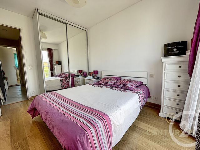 Afficher la photo en grand Appartement F3 à vendre - 3 pièces - 67.84 m2 - ANTIBES - 06 - PROVENCE-ALPES-COTE-D-AZUR - Century 21 Albert 1Er