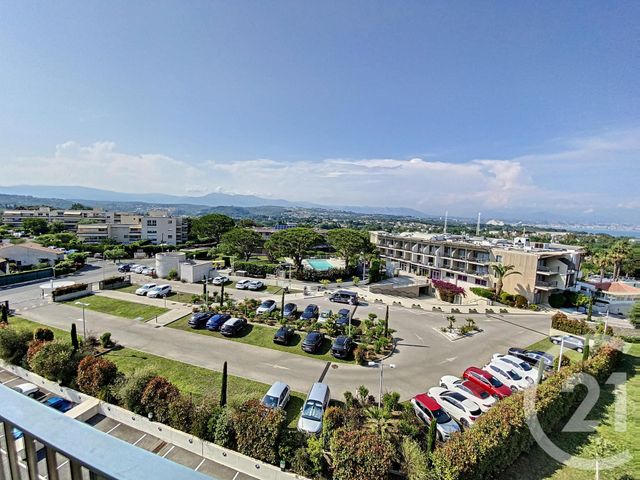 Afficher la photo en grand Appartement F2 à vendre - 2 pièces - 33.0 m2 - ANTIBES - 06 - PROVENCE-ALPES-COTE-D-AZUR - Century 21 Albert 1Er