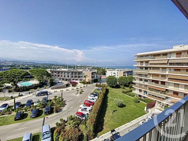 Afficher la photo en grand Appartement F2 à vendre - 2 pièces - 33.0 m2 - ANTIBES - 06 - PROVENCE-ALPES-COTE-D-AZUR - Century 21 Albert 1Er