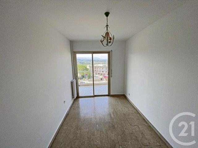 Afficher la photo en grand Appartement F2 à vendre - 2 pièces - 33.0 m2 - ANTIBES - 06 - PROVENCE-ALPES-COTE-D-AZUR - Century 21 Albert 1Er