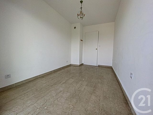 Afficher la photo en grand Appartement F2 à vendre - 2 pièces - 33.0 m2 - ANTIBES - 06 - PROVENCE-ALPES-COTE-D-AZUR - Century 21 Albert 1Er
