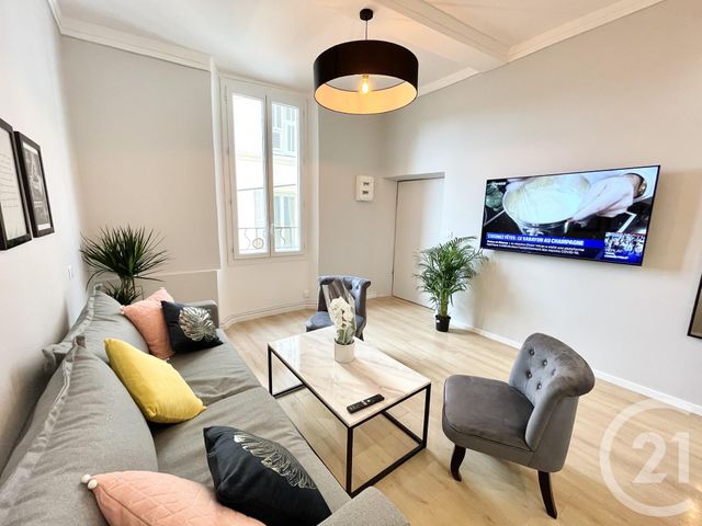 Afficher la photo en grand Appartement F2 à vendre - 2 pièces - 28.3 m2 - ANTIBES - 06 - PROVENCE-ALPES-COTE-D-AZUR - Century 21 Albert 1Er