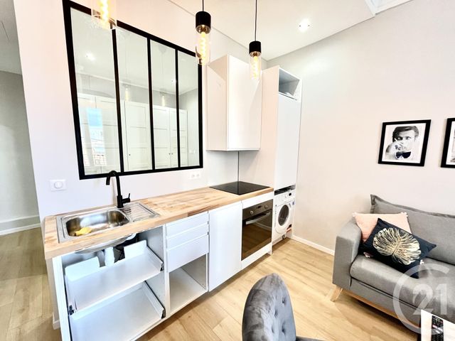 Afficher la photo en grand Appartement F2 à vendre - 2 pièces - 28.3 m2 - ANTIBES - 06 - PROVENCE-ALPES-COTE-D-AZUR - Century 21 Albert 1Er