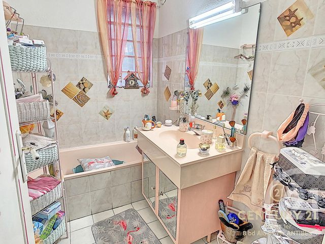 Afficher la photo en grand Appartement F2 à vendre - 2 pièces - 44.34 m2 - ANTIBES - 06 - PROVENCE-ALPES-COTE-D-AZUR - Century 21 Albert 1Er