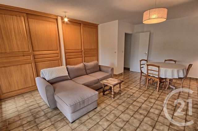 Afficher la photo en grand Appartement F3 à louer - 3 pièces - 74.5 m2 - ANTIBES - 06 - PROVENCE-ALPES-COTE-D-AZUR - Century 21 Albert 1Er