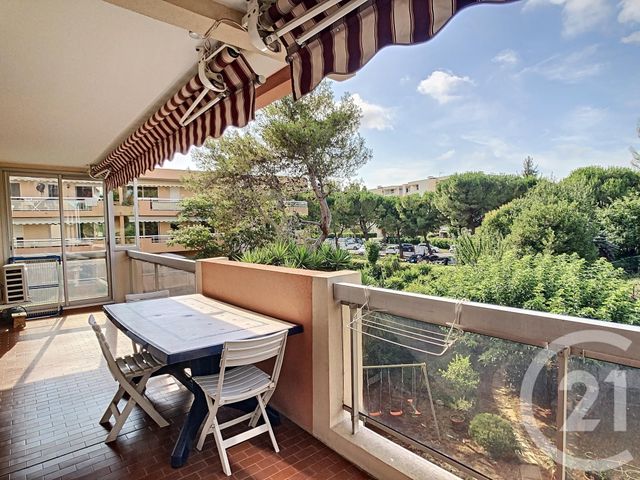 Afficher la photo en grand Appartement F3 à louer - 3 pièces - 74.5 m2 - ANTIBES - 06 - PROVENCE-ALPES-COTE-D-AZUR - Century 21 Albert 1Er