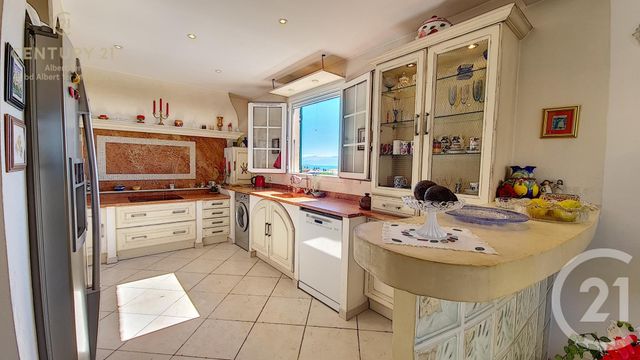 Afficher la photo en grand Appartement F4 à vendre - 4 pièces - 105.83 m2 - ANTIBES - 06 - PROVENCE-ALPES-COTE-D-AZUR - Century 21 Albert 1Er