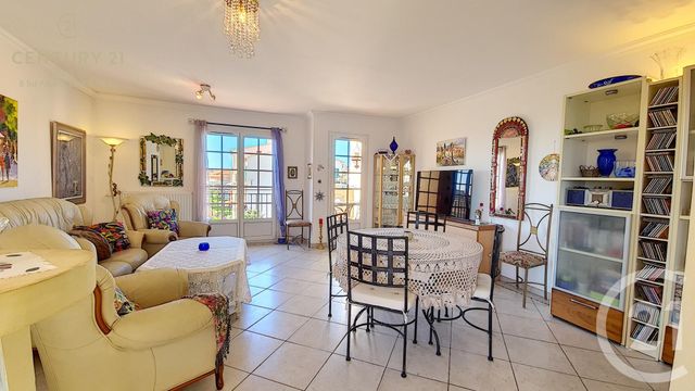 Afficher la photo en grand Appartement F4 à vendre - 4 pièces - 105.83 m2 - ANTIBES - 06 - PROVENCE-ALPES-COTE-D-AZUR - Century 21 Albert 1Er