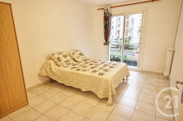 Afficher la photo en grand appartement à louer - 2 pièces - 47.83 m2 - JUAN LES PINS - 06 - PROVENCE-ALPES-COTE-D-AZUR - Century 21 Albert 1Er