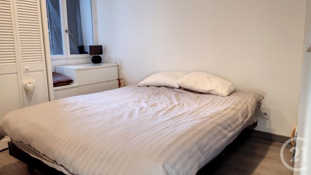Afficher la photo en grand Appartement F2 à vendre - 2 pièces - 41.73 m2 - ANTIBES - 06 - PROVENCE-ALPES-COTE-D-AZUR - Century 21 Albert 1Er
