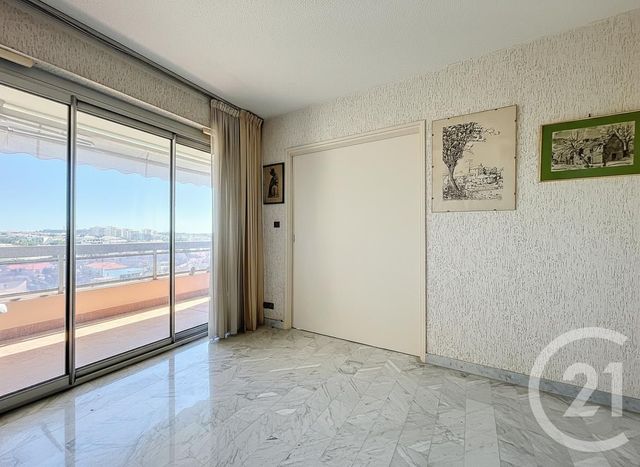 Appartement T3 à vendre - 3 pièces - 56.61 m2 - ANTIBES - 06 - PROVENCE-ALPES-COTE-D-AZUR - Century 21 Albert 1Er