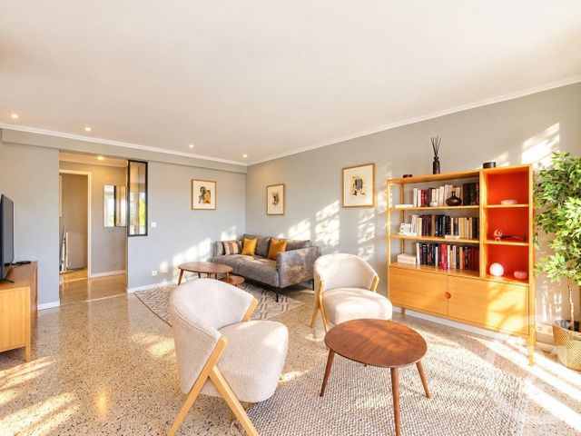 Appartement F4 à vendre - 4 pièces - 79.49 m2 - JUAN LES PINS - 06 - PROVENCE-ALPES-COTE-D-AZUR - Century 21 Albert 1Er
