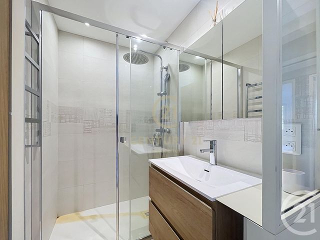 Appartement F4 à vendre - 4 pièces - 79.49 m2 - JUAN LES PINS - 06 - PROVENCE-ALPES-COTE-D-AZUR - Century 21 Albert 1Er