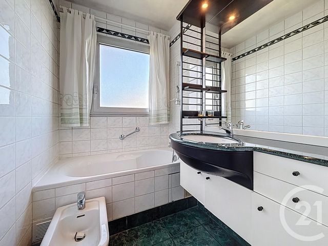 Appartement F5 à vendre - 5 pièces - 91.56 m2 - ANTIBES - 06 - PROVENCE-ALPES-COTE-D-AZUR - Century 21 Albert 1Er