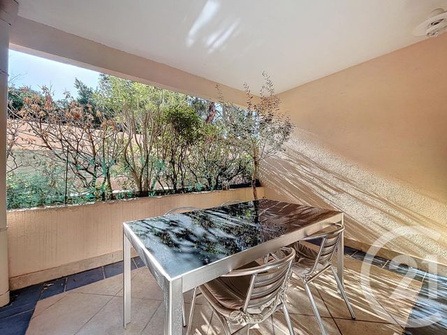 Appartement T3 à vendre - 3 pièces - 58.07 m2 - CANNES - 06 - PROVENCE-ALPES-COTE-D-AZUR - Century 21 Albert 1Er