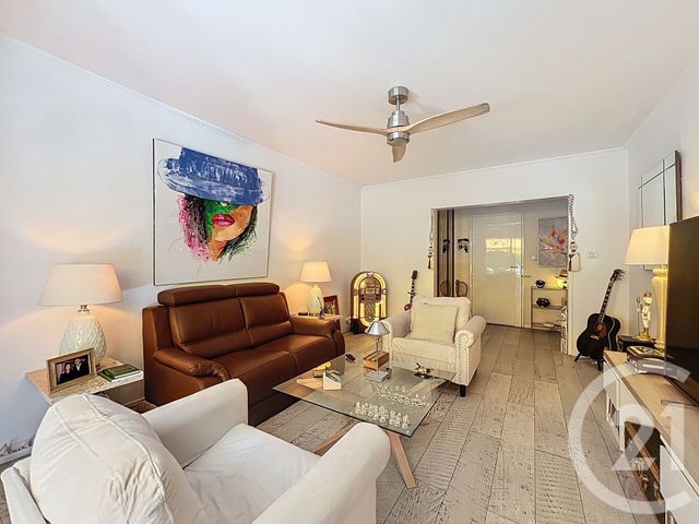 Appartement F2 à vendre - 2 pièces - 53.0 m2 - ANTIBES - 06 - PROVENCE-ALPES-COTE-D-AZUR - Century 21 Albert 1Er