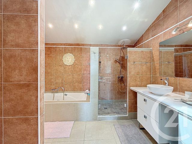 maison à vendre - 10 pièces - 318.0 m2 - VALLAURIS - 06 - PROVENCE-ALPES-COTE-D-AZUR - Century 21 Albert 1Er