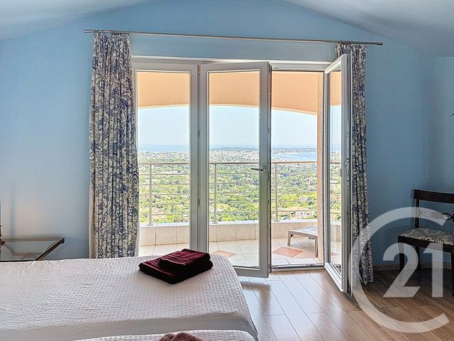 maison à vendre - 10 pièces - 318.0 m2 - VALLAURIS - 06 - PROVENCE-ALPES-COTE-D-AZUR - Century 21 Albert 1Er