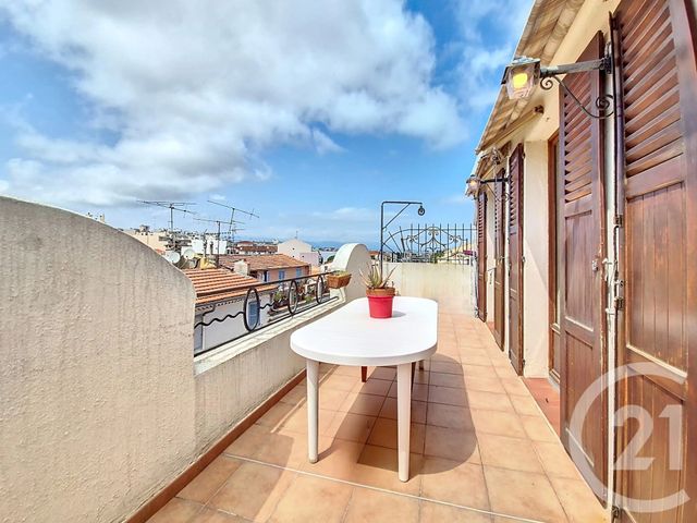 Appartement F3 à vendre - 3 pièces - 62.54 m2 - ANTIBES - 06 - PROVENCE-ALPES-COTE-D-AZUR - Century 21 Albert 1Er