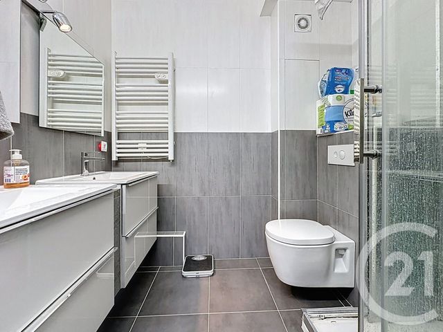 Afficher la photo en grand Appartement F3 à vendre - 3 pièces - 66.0 m2 - JUAN LES PINS - 06 - PROVENCE-ALPES-COTE-D-AZUR - Century 21 Albert 1Er