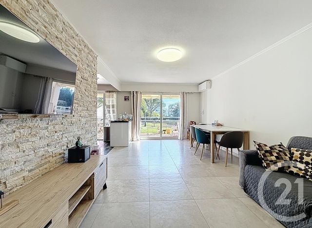 Appartement F3 à vendre - 3 pièces - 69.14 m2 - ANTIBES - 06 - PROVENCE-ALPES-COTE-D-AZUR - Century 21 Albert 1Er