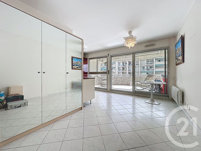 Appartement F1 à vendre - 1 pièce - 27.01 m2 - JUAN LES PINS - 06 - PROVENCE-ALPES-COTE-D-AZUR - Century 21 Albert 1Er