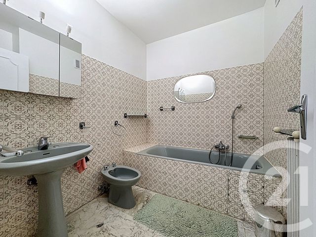 Appartement T3 à vendre - 3 pièces - 79.41 m2 - ANTIBES - 06 - PROVENCE-ALPES-COTE-D-AZUR - Century 21 Albert 1Er