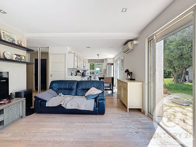 Appartement F3 à vendre - 3 pièces - 88.5 m2 - ANTIBES - 06 - PROVENCE-ALPES-COTE-D-AZUR - Century 21 Albert 1Er
