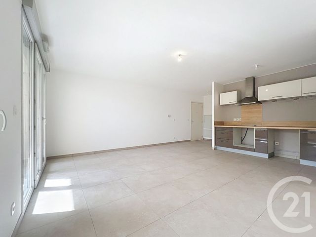 Appartement F3 à vendre - 3 pièces - 65.23 m2 - ANTIBES - 06 - PROVENCE-ALPES-COTE-D-AZUR - Century 21 Albert 1Er