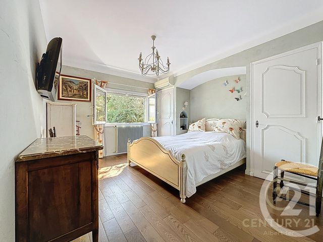 Afficher la photo en grand maison à vendre - 7 pièces - 216.85 m2 - ANTIBES - 06 - PROVENCE-ALPES-COTE-D-AZUR - Century 21 Albert 1Er