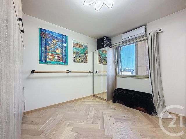 Afficher la photo en grand Appartement F3 à vendre - 3 pièces - 94.49 m2 - JUAN LES PINS - 06 - PROVENCE-ALPES-COTE-D-AZUR - Century 21 Albert 1Er