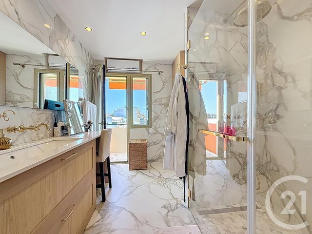 Afficher la photo en grand Appartement F3 à vendre - 3 pièces - 94.49 m2 - JUAN LES PINS - 06 - PROVENCE-ALPES-COTE-D-AZUR - Century 21 Albert 1Er
