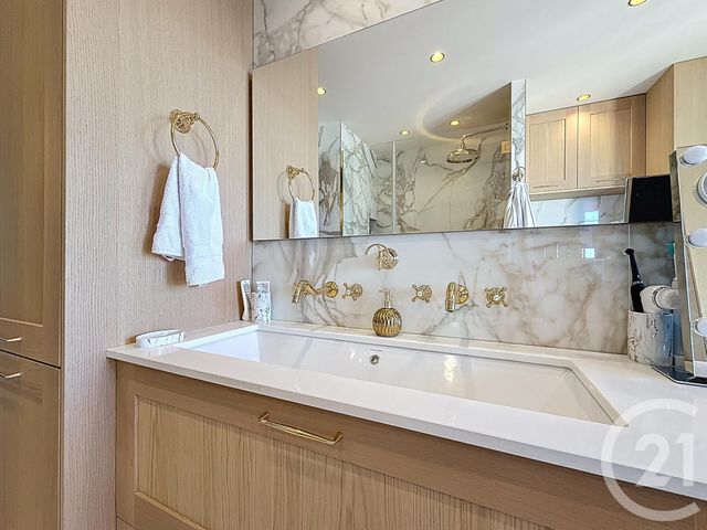 Afficher la photo en grand Appartement F3 à vendre - 3 pièces - 94.49 m2 - JUAN LES PINS - 06 - PROVENCE-ALPES-COTE-D-AZUR - Century 21 Albert 1Er