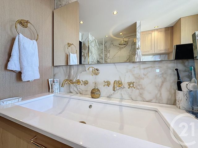 Afficher la photo en grand Appartement F3 à vendre - 3 pièces - 94.49 m2 - JUAN LES PINS - 06 - PROVENCE-ALPES-COTE-D-AZUR - Century 21 Albert 1Er