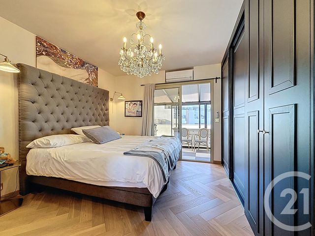 Afficher la photo en grand Appartement F3 à vendre - 3 pièces - 94.49 m2 - JUAN LES PINS - 06 - PROVENCE-ALPES-COTE-D-AZUR - Century 21 Albert 1Er